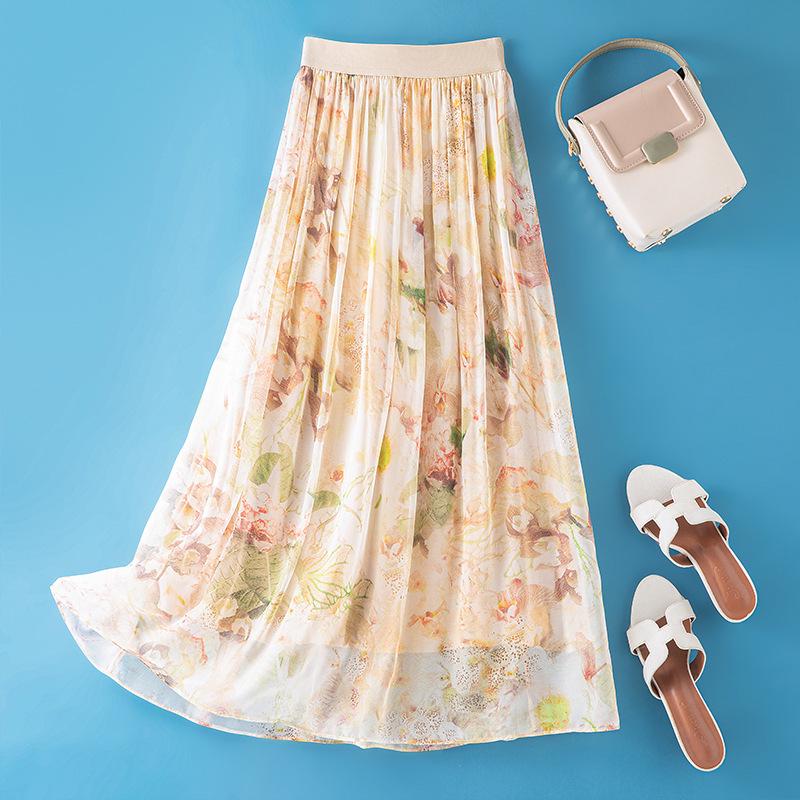 Elegant Apricot Silk Midi Skirt: Gentle Floral Print, Elastic Waist, Wide Hem - Perfect for Pear-Shaped Figures
