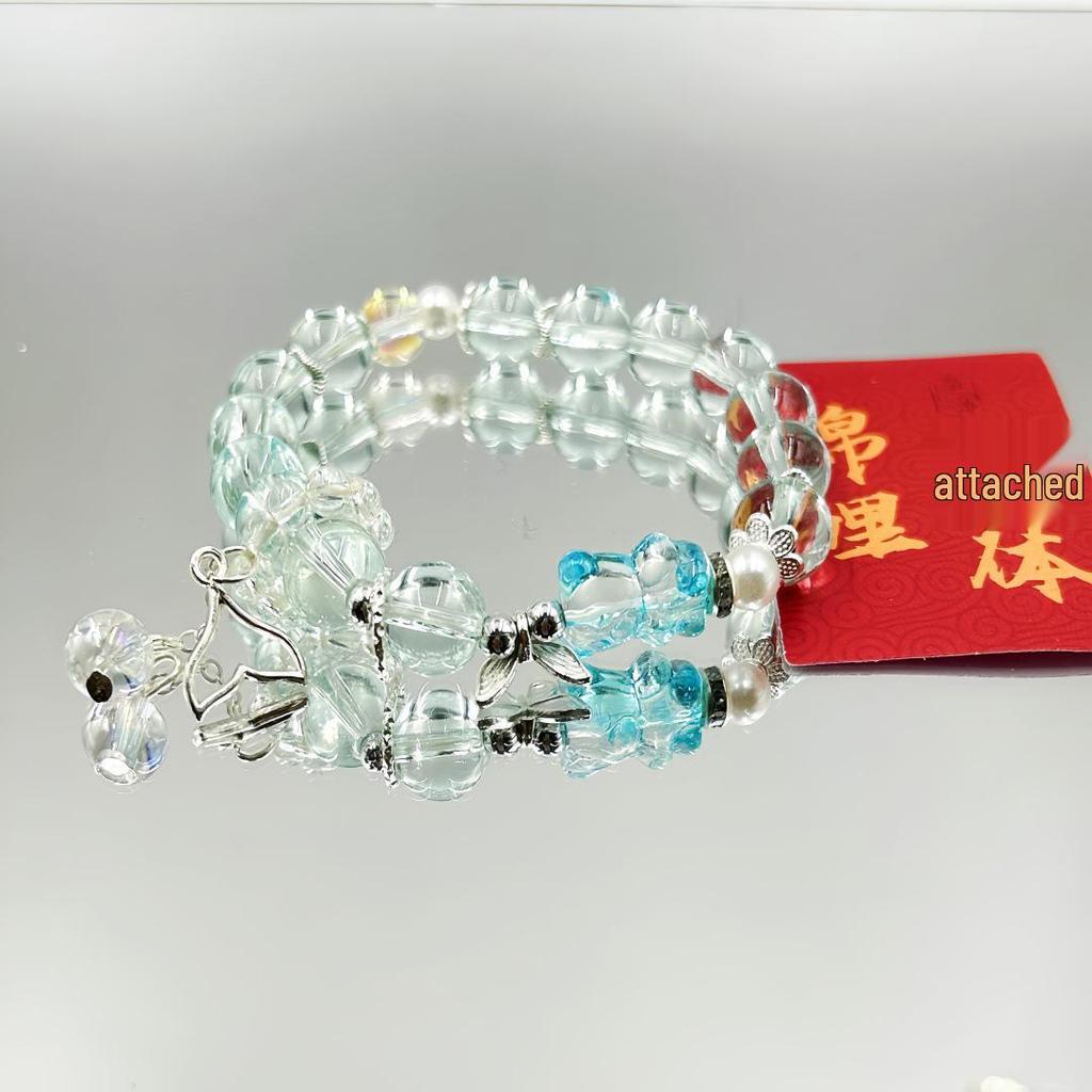Ice Crystal Glass Beaded Bear Bracelet: Versatile, Elegant, and Trendy.
