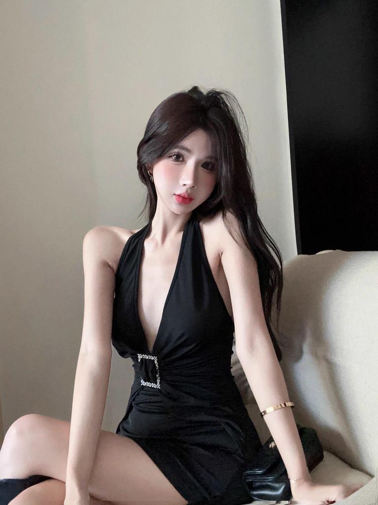 Spicy V-Neck Halter Strap Sleeveless Dress – Women's Summer Elegant Waist-Cinching Slimming Short Skirt