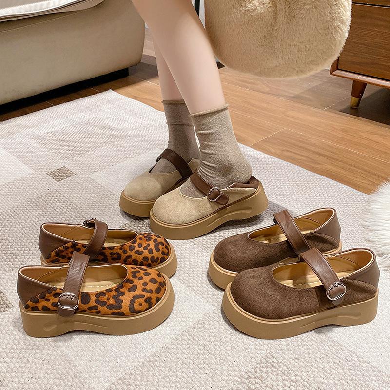 Velvet Mary Jane Shoes Women's Autumn 2025 New Retro Korean Version Inner Height Increase Soft Sole Shallow Mouth Leopard Print Single Shoes