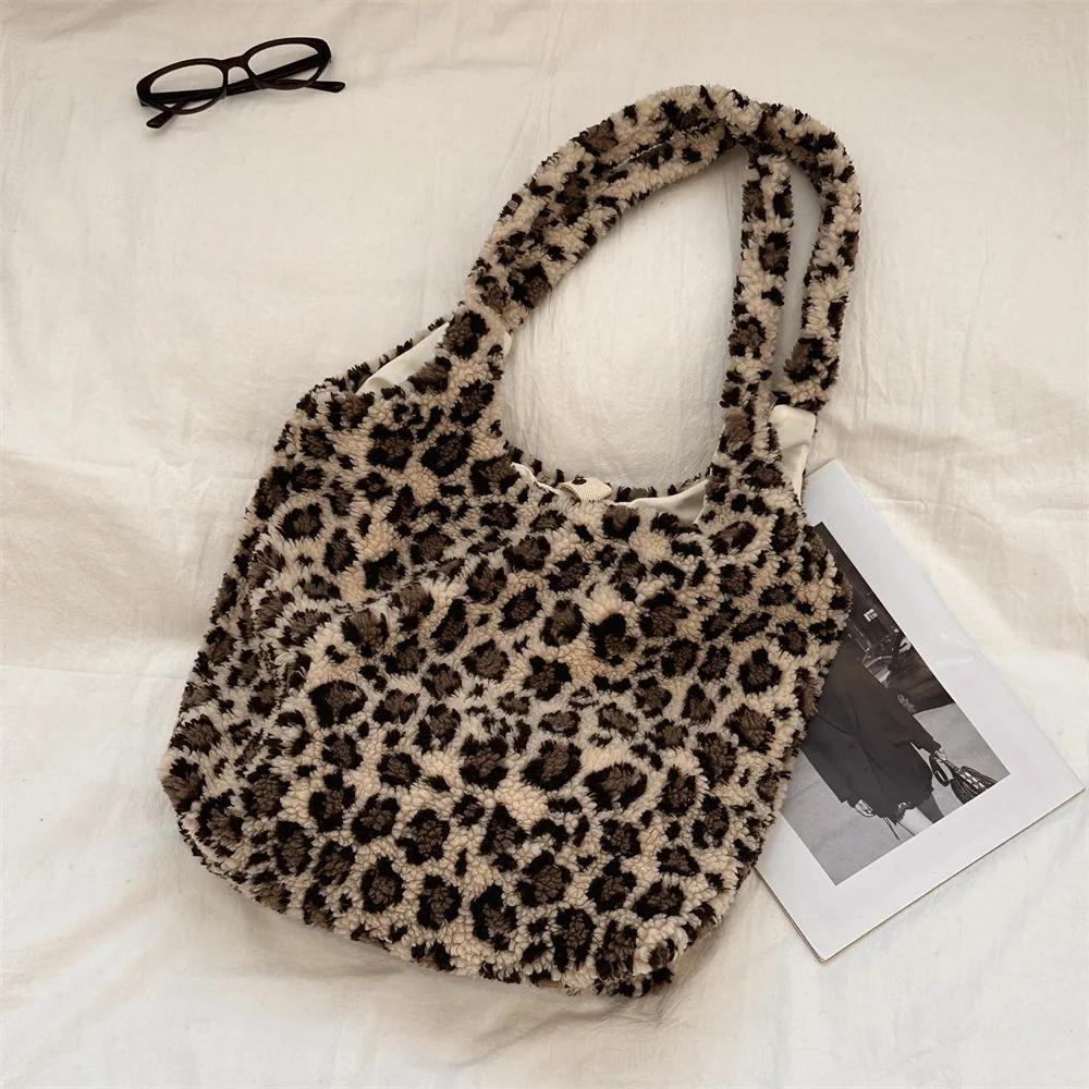 Winter Plaid Women's Plush Shoulder Bags Vintage Leopard Ladies Furry Handbags Large Capacity Female Faux Lamb Wool Tote Bag