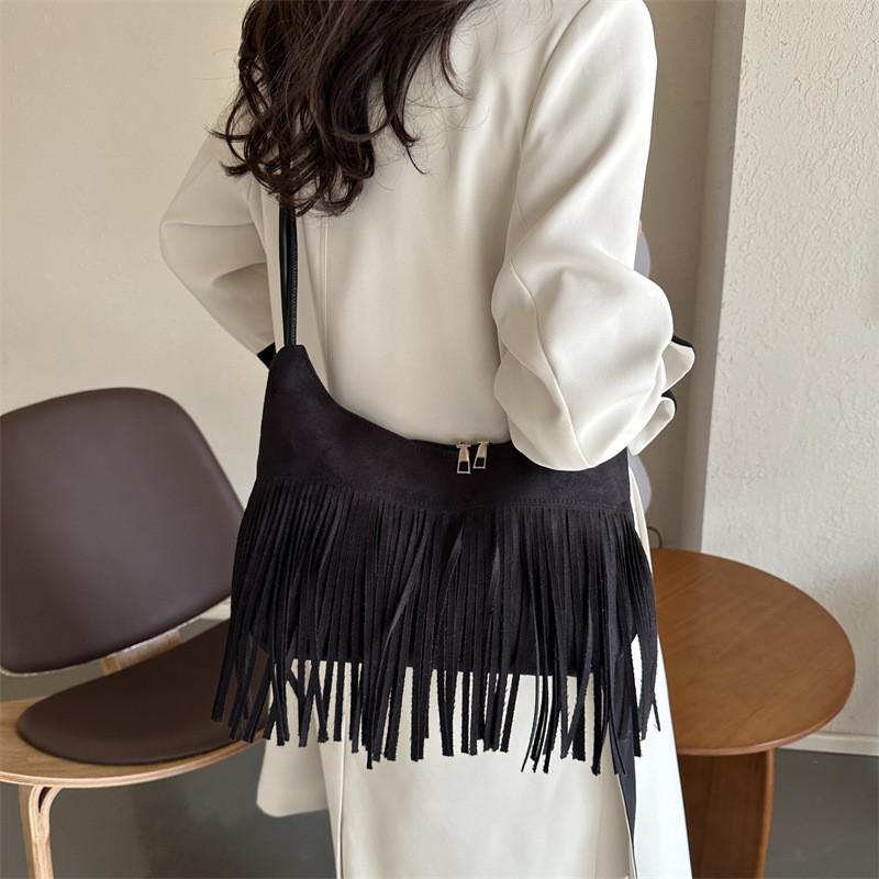 Vintage-inspired Canvas Tote Bag With Tassels And Spacious Interior For Daily Use