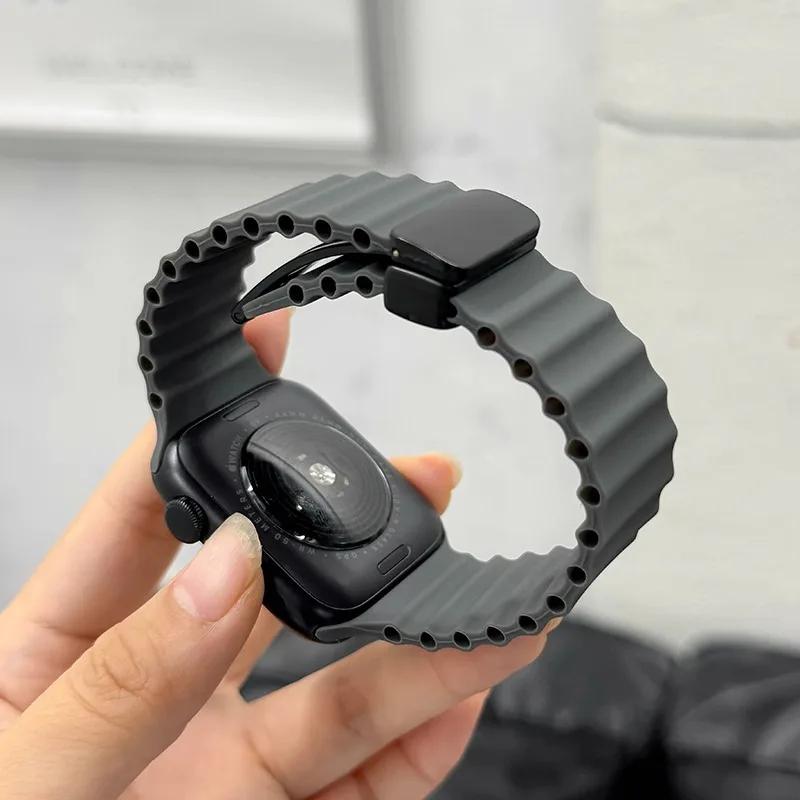 Silicone Strap For Apple watch band 49mm 46 45 44 40 41 38mm magnetic buckle bracelet iWatch series 3 4 5 6 se 7 8 9 10 Ultra 2