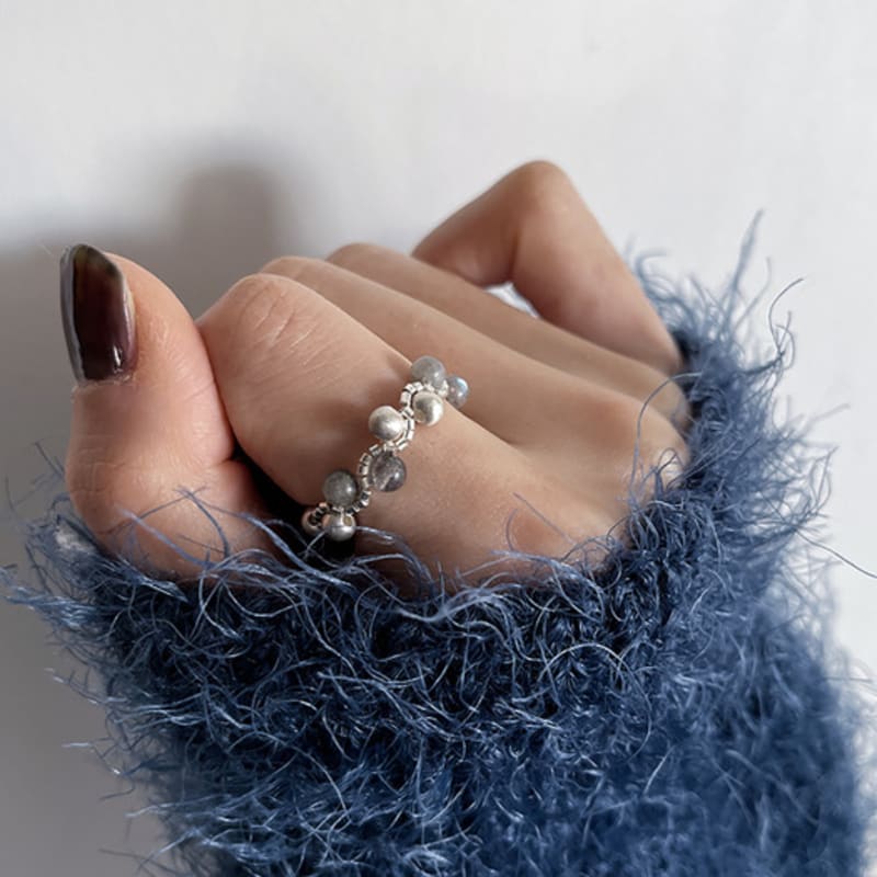 Easy Things Vine Ring