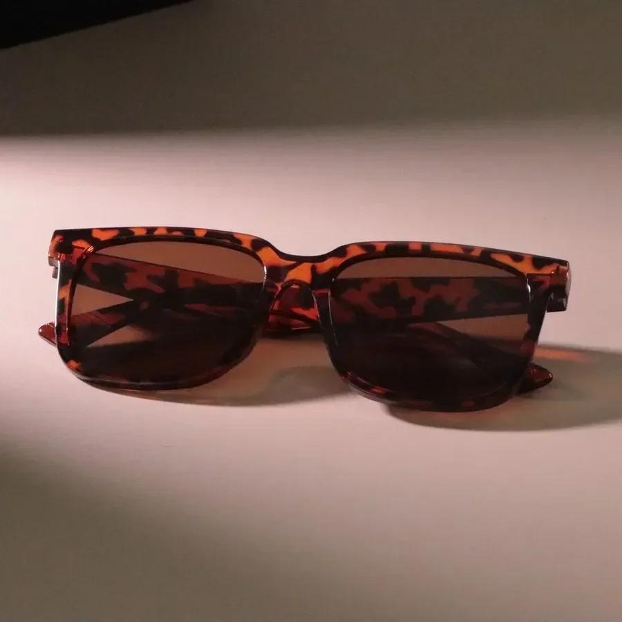 Classic Square Sunglasses Fashion Women Men Retro Stylish Glasses Casual Minimalist Female Male