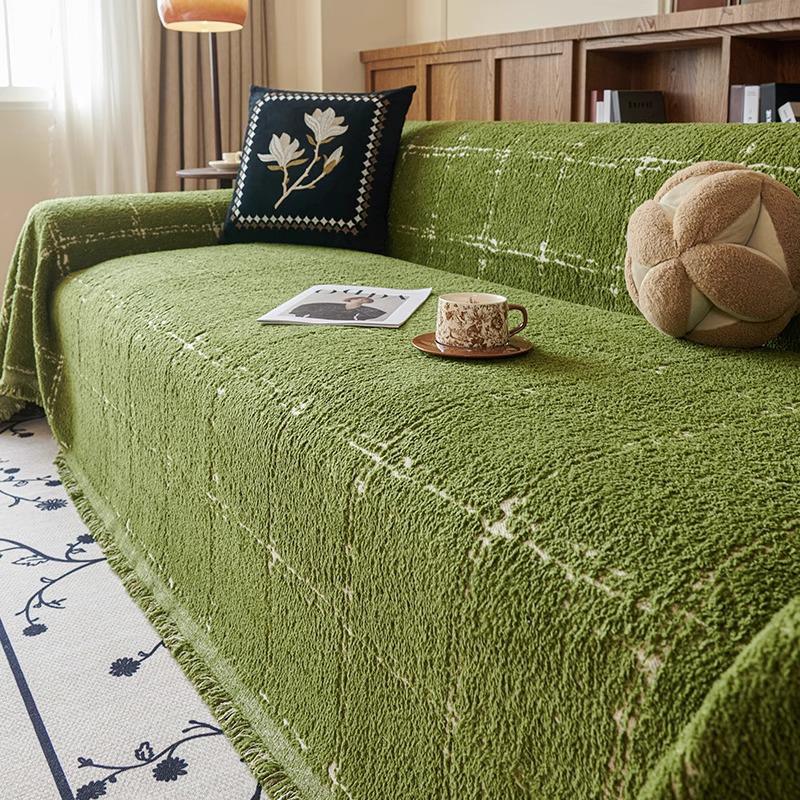 

Winter Plush Retro Leather Sofa Cover with Straight Row Cushion and Backrest Scarf 130cm