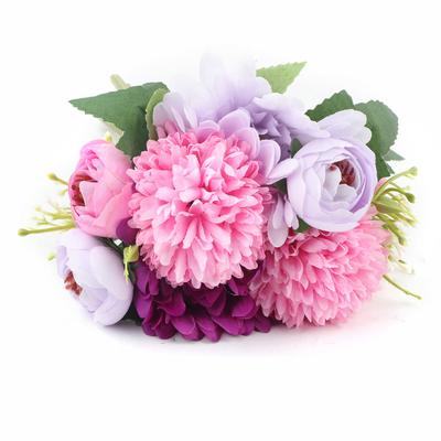 Namų dekoras – Dekoratyvinės gėlės ir vainikai