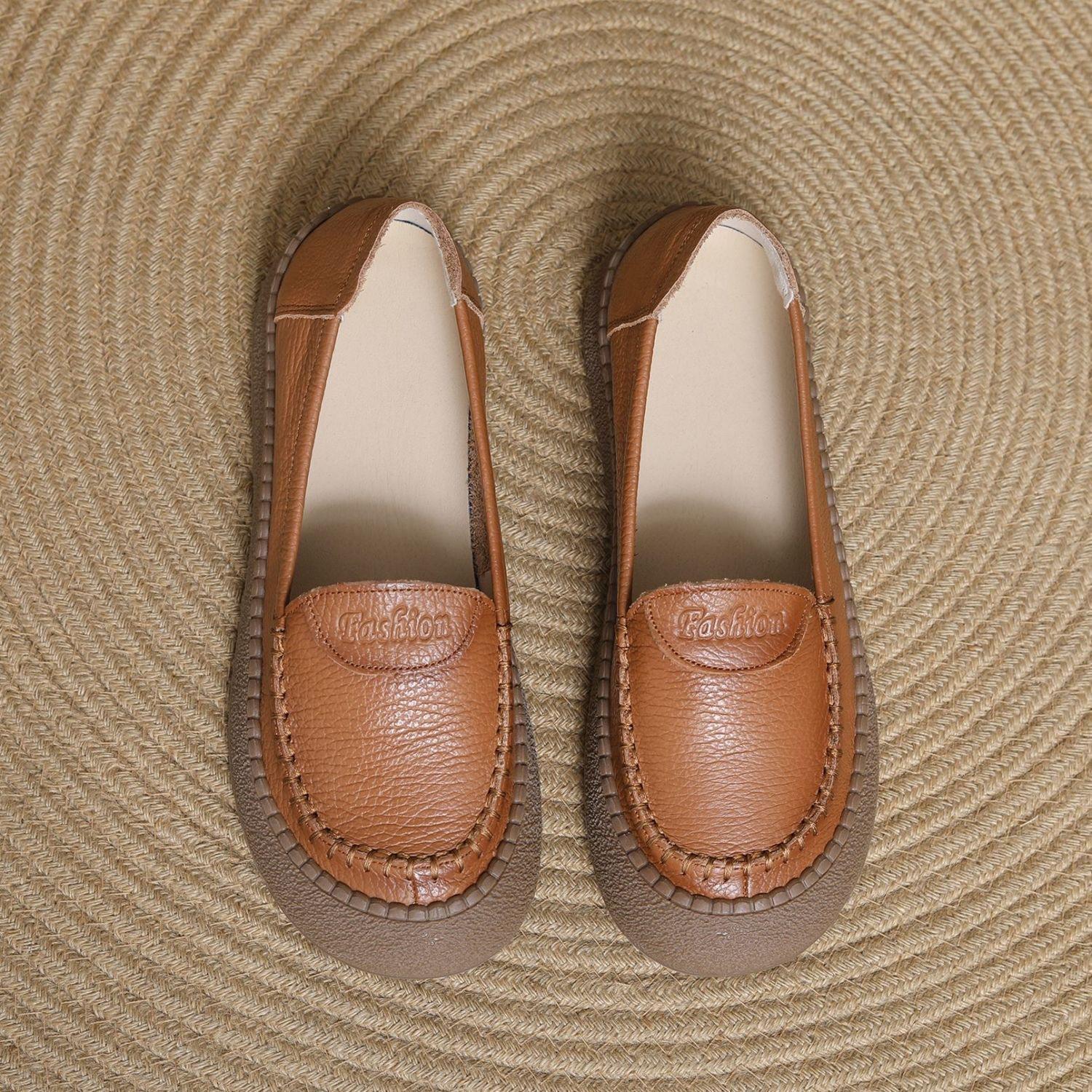 

Sandals Comfort Soft Mom s Shoes Flat Sole Women s Shoes Hollow Genuine Leather Shoes Middle-aged Mother s Loafers Shoes 41