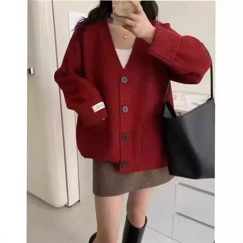 Autumn and winter new women's loose and simple knitted cardigan, fattened and enlarged soft waxy sweater jacket thickened