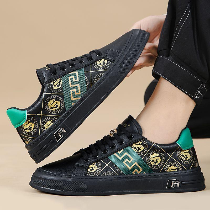 Leichte Luxus-Herrenschuhe Frühling und Sommer Neue High-End-Schuhe Herren-Echtleder Trendige Schuhe Lässige, vielseitige weiße Schuhe