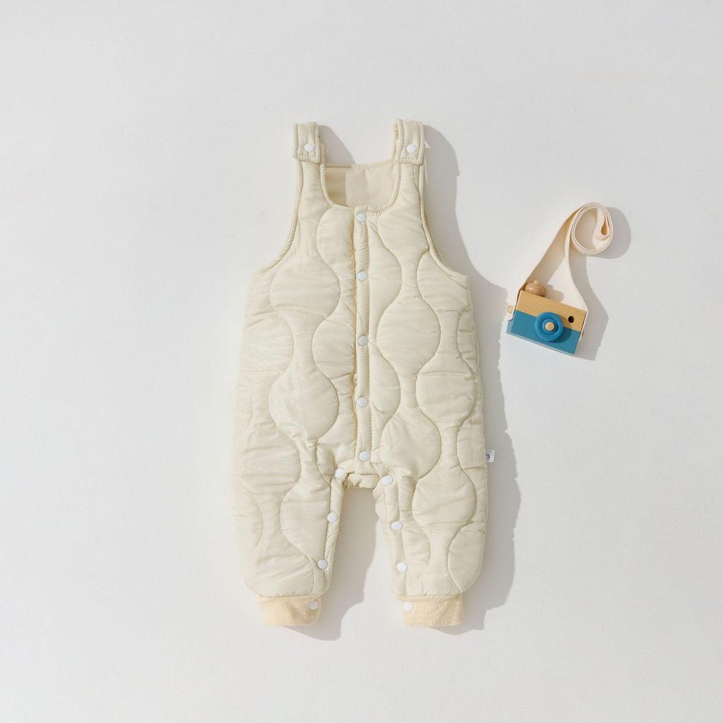 Pikowany kombinezon niemowlęcy: Ciepłe kombinezony jesienno-zimowe z rozpięciem w kroku