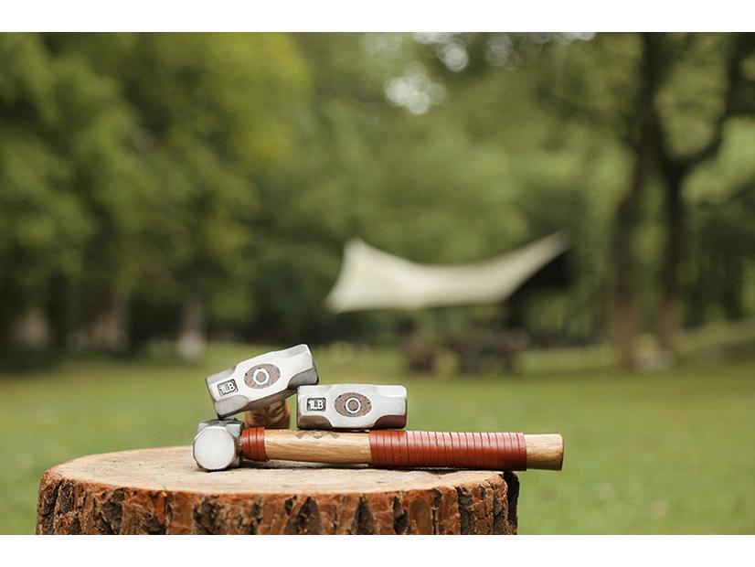 G&B Grumpy Bear Cowhide Handle Camping Hammer - Durable Forged Ground Nail Tool for Outdoor Craftsmanship