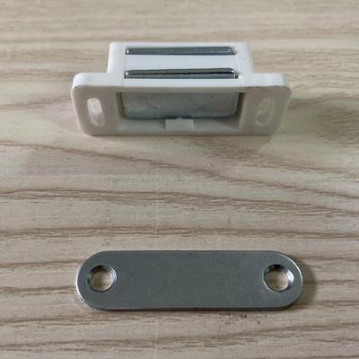 275# Fecho Magnético de Plástico para Porta de Armário e Batente para Portas Únicas
