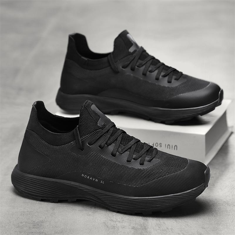 Fashion Ultralight Running Shoes Men's Trend Outdoor Walking Shoes Men's Cushioning Jogging Sneakers Casual Sneakers Men's Shoes Black