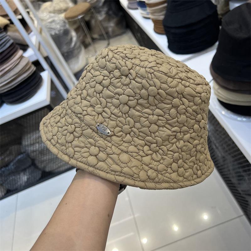 

Quilted flower down cotton light front long rear short bucket hat women autumn and winter literary warm basin hat M（56-58cm） хакі