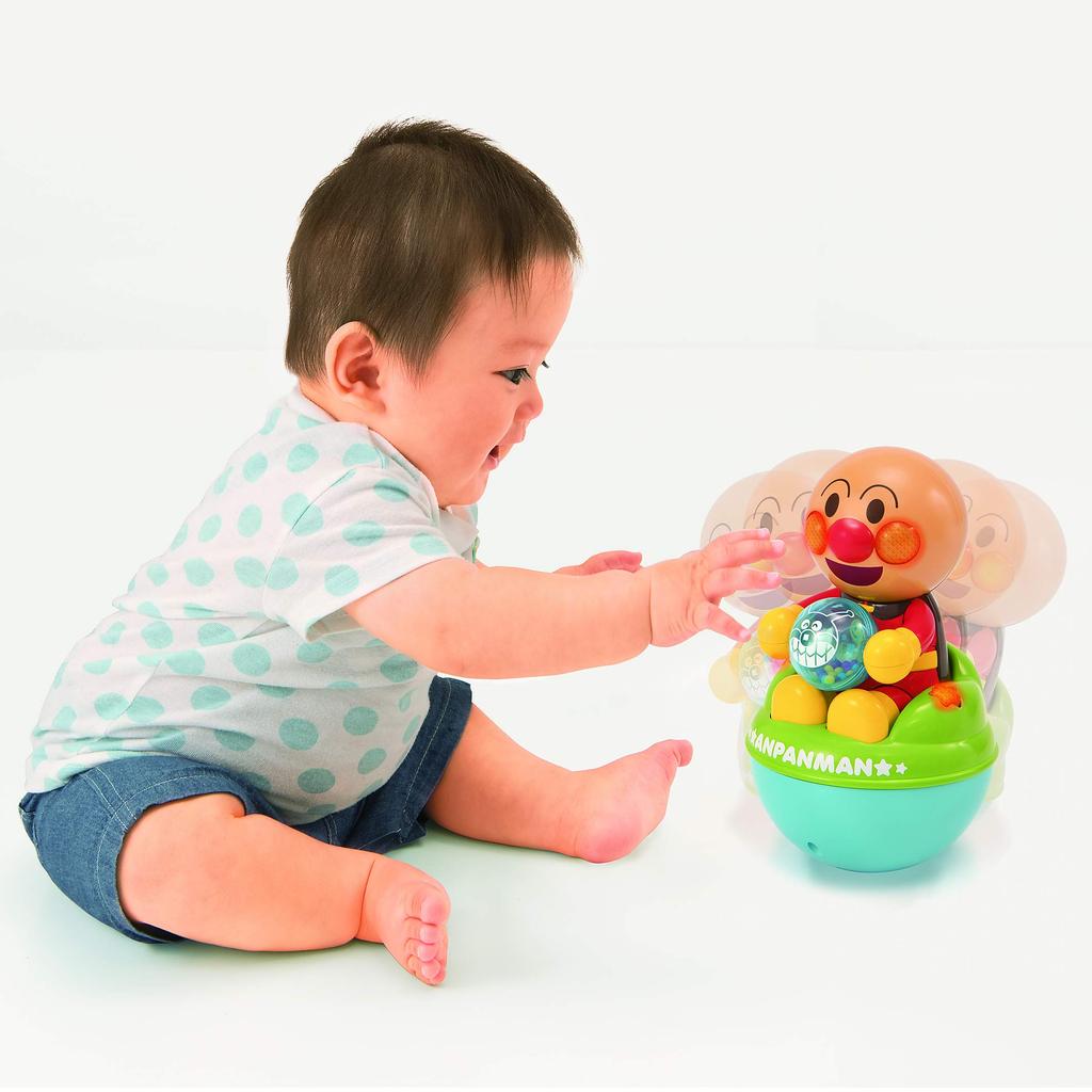 Wachse, indem du mit deinen 3 Rollmodi von Pika Rolly Anpanman-Händen spielst!