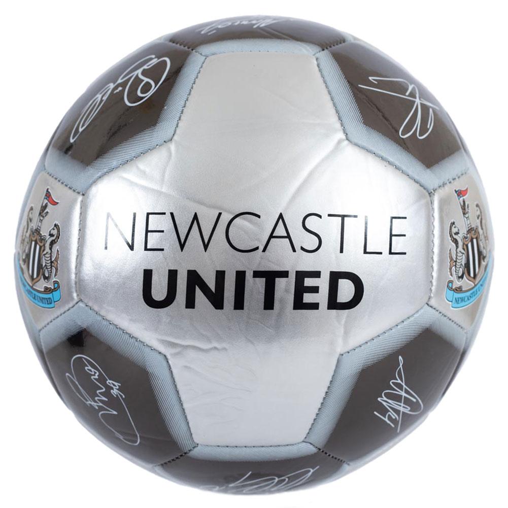 Newcastle United FC Signature 26 Panel Football