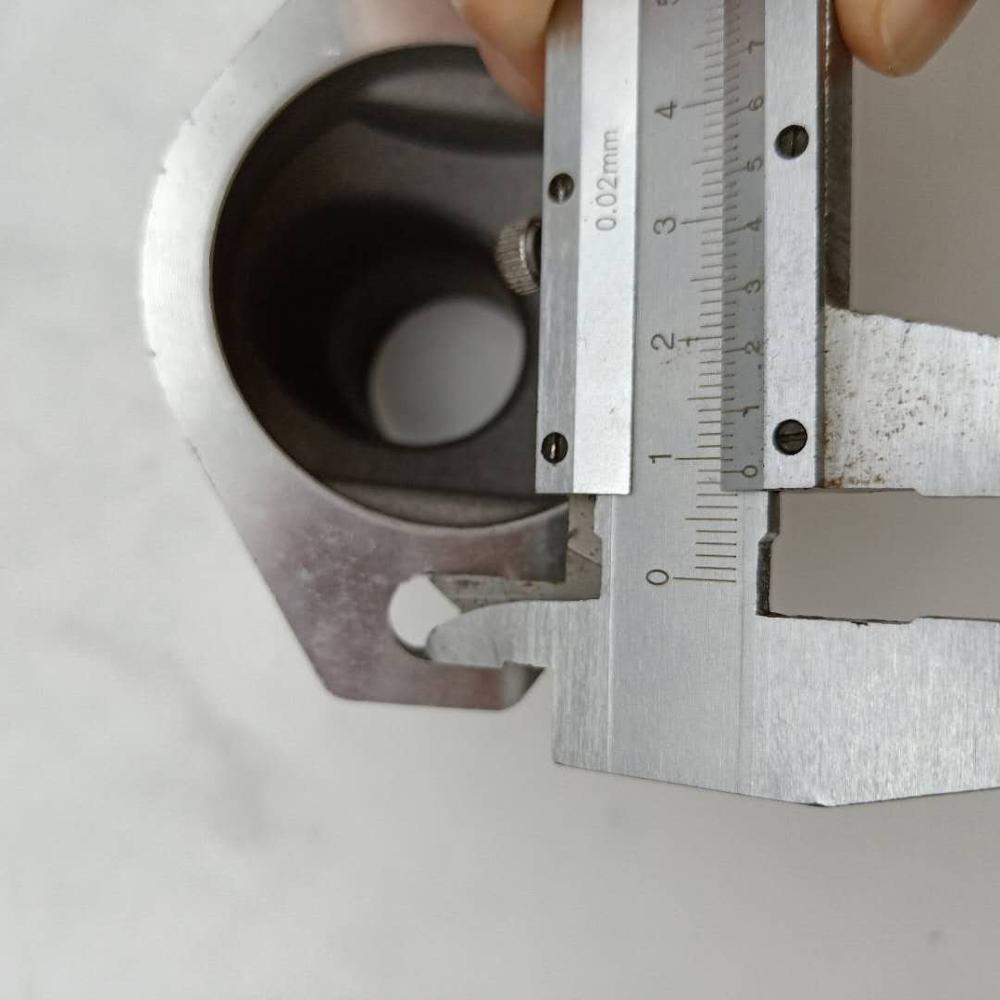 Water Outlet Connector 6204-11-6421 4D95 Thermostat Cover 6204116421 for KOMSTSU 3D95 4D95 Engine