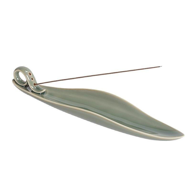 1 Stück Kreativer Seladon Keramik Räuchergefäß Perfekt für Serene Teezeremonie Ambiente Schlank Elegante Heimdekoration (Ohne Weihrauch)