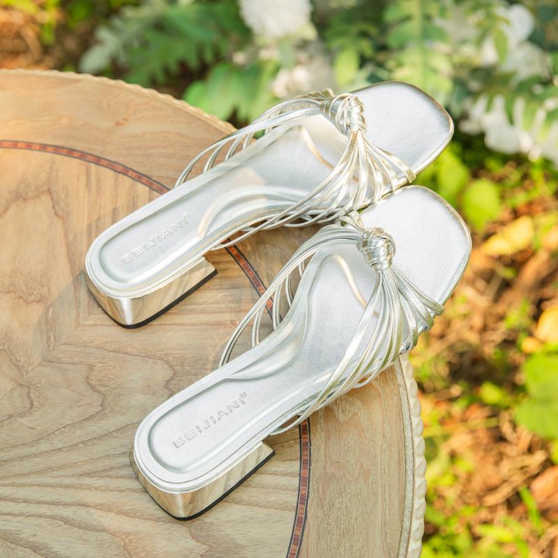 

Kink square head slippers female outer wear flat heel sandals low heel fairy style with skirt summer 39 серебряный