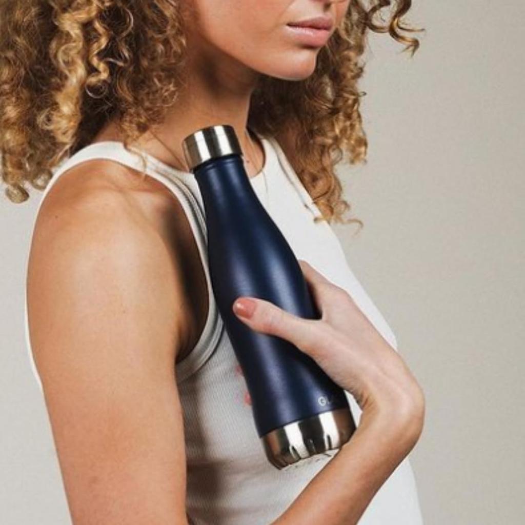 LEDOVCOVÁ voda kompatibilní s teplem, studeným vakuem, nerezová ocel, perlivá láhev, přímo ve Švédsku, matná tmavě modrá, perlivá, retence, izolace