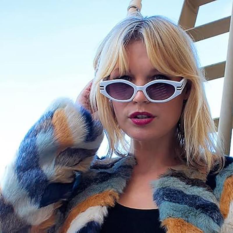

Fashion Square Sunglasses Women Men Personalized Black Framed Cat Eye Sunglasses Classic Outdoor Sun Glasses