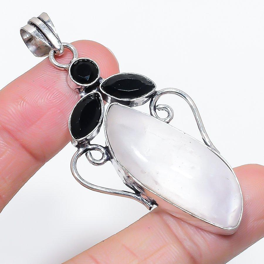 

Natural Selenite, Spinel Gemstone 925 Sterling Silver Jewelry Pendant 2.56 J7D96