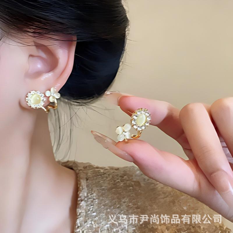

Light Luxury Flower Earclip Earrings Double Wear Opal Inlaid Zirconium Design Summer Jewelry Factory