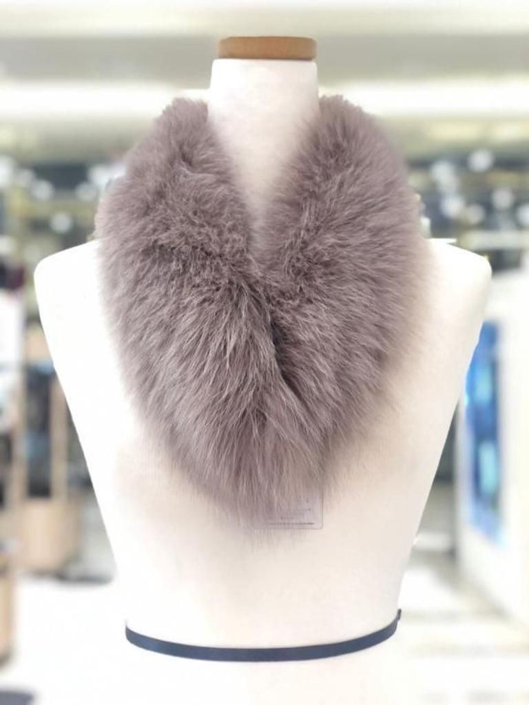 MJ Arnaldobasini Fox Collar Two Button Magnetic Muffler ABWFM-20284