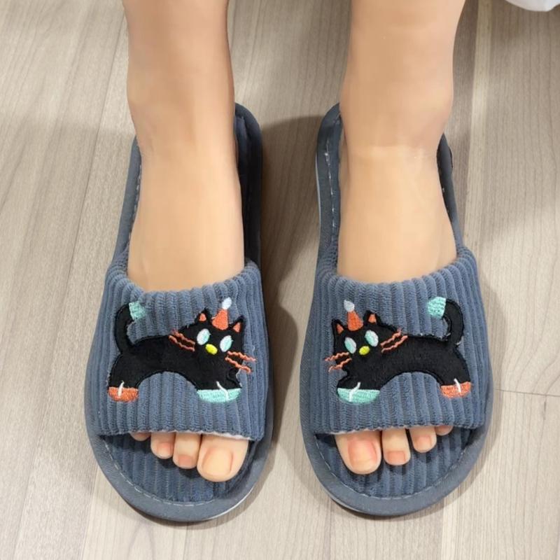 Fashionable Cute Kitten Slip-On Slippers Non-Slip Comfort for Home and Bedroom Slippers Playful Cat Design Soft Fabric Slippers Cute Slippers 36-37 серый