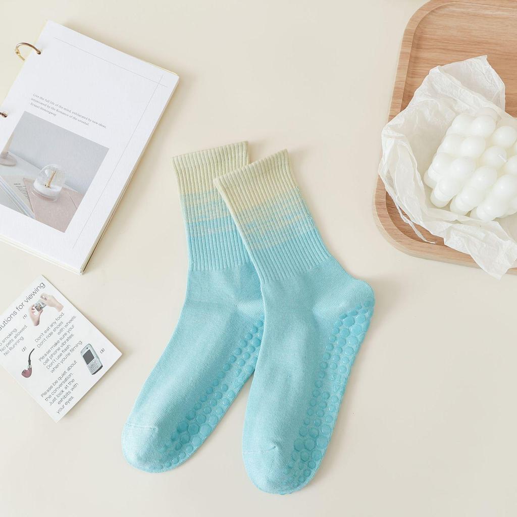 Women's Gradient Yoga Socks: Sweat-Absorbent Mid-Calf, Non-Slip Silicone, Versatile for Pilates and Fitness, Cotton Blend