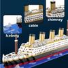 Titanic Creative Luxury Iceberg Cruise Ship Boat Wreck Set City Diy Model Construction Blocks Blocks Toys For Kids Adult Present