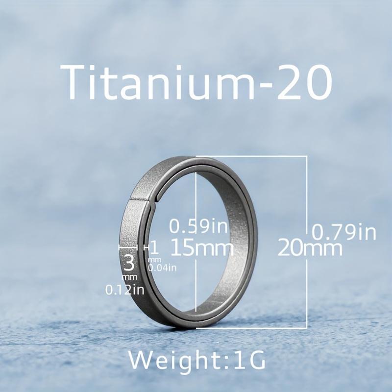 

Real Titanium Alloy Key Rings Keychains Buckle Pendant Super Lightweight for Man Car Keychain for Male Creativity Gift 20mm/0.79in