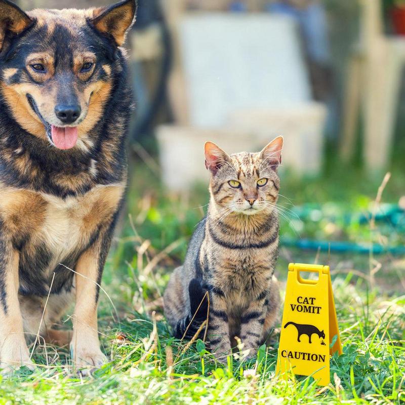 Creative Dog Cat Vomit Caution Sign Wet Floor Warning Sign Weatherproof Plastic Outdoor Garden Yard Lawn Warning Sign Decoration