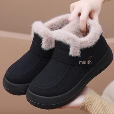Women's 2025 New Style Beijing Cloth Boots: Fashionable, Casual, Comfortable Winter Snow Boots with Thick Sole and Velvet Lining.