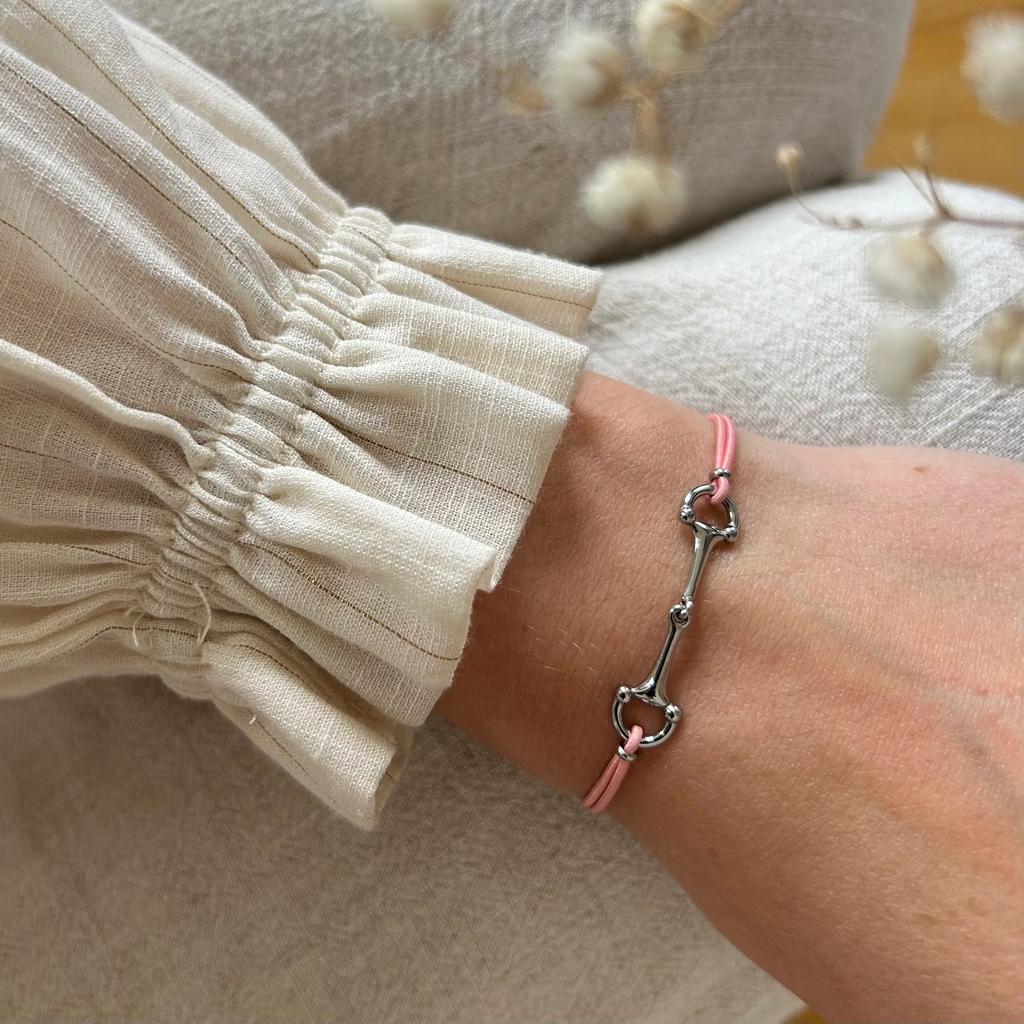 CE Certificate Water Proof Horsebit Bracelet Minimalist Equestrian Jewelry Snaffle Bit Stackable Charm Bracelet for Women