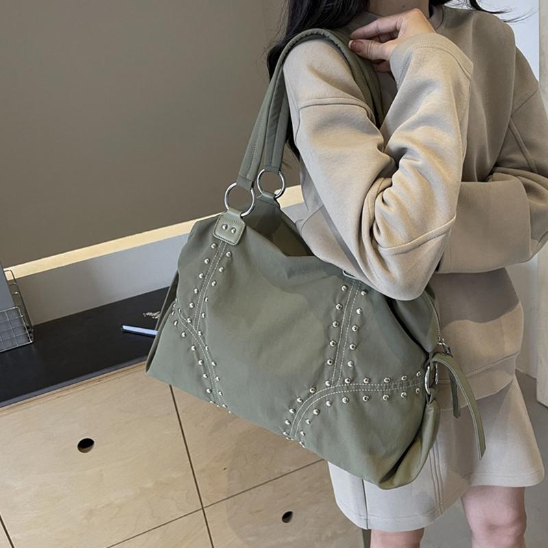 Fashionable Nylon Rivet Underarm Tote Bag Women's Large Capacity Shoulder Commuter Bag Autumn Trend Pure Color Bags Handbag KTB