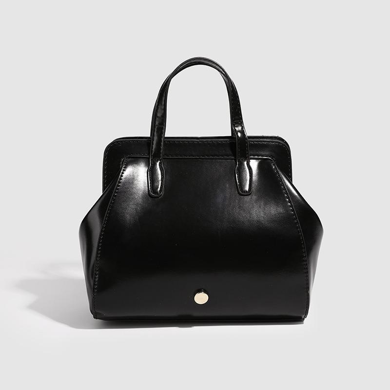 

Korean Version New Fashion Women s Bag Niche Retro Versatile Black Single Shoulder Crossbody Bag Trendy Handbag Simple Fashion чёрный
