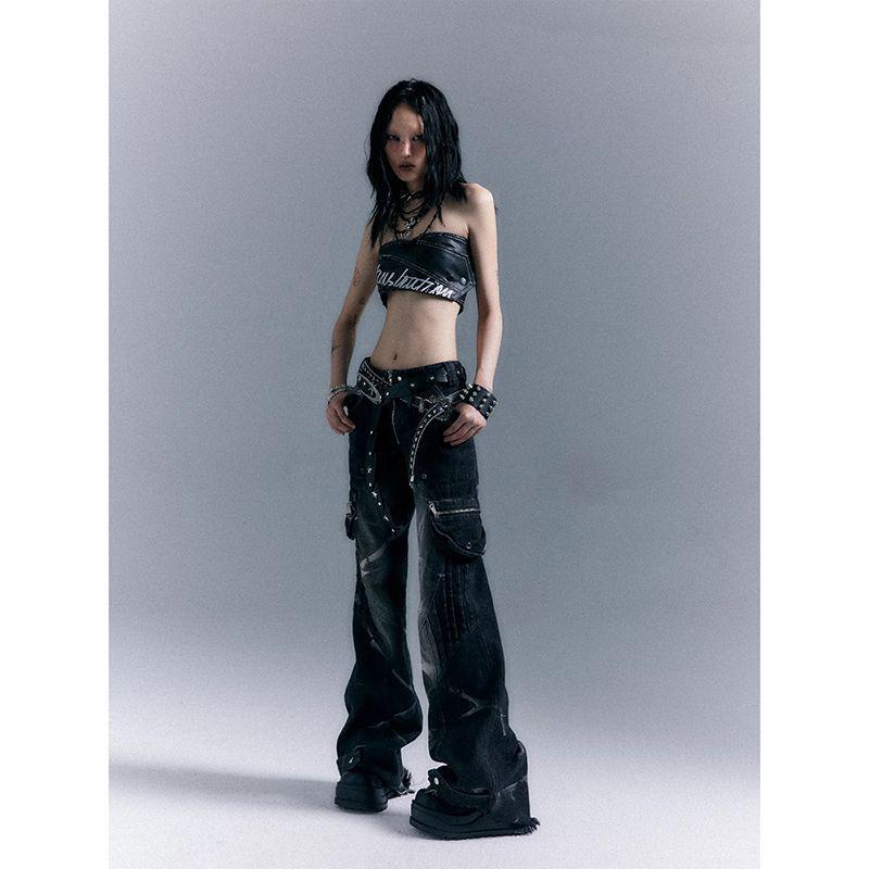 Damskie spodnie jeansowe z niskim stanem i mikrorozszerzonymi nogawkami w stylu punk z nitami – retro washed (Wiosna 2025)