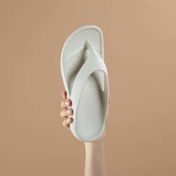 CrocS Mellow Recovery Women S Flip Sandal Slipper 211100 160