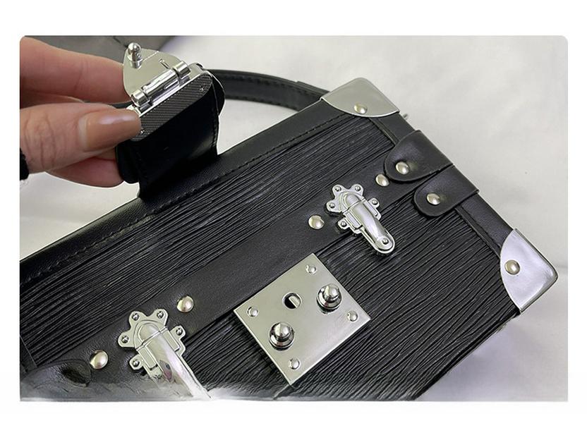 Trendy Box Messenger Bag: Stylish High-End Design for Men & Women
