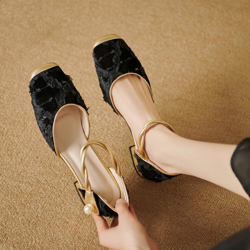 

Summer women s hollow sandals Korean version rubber soft-soled buckle flat-soled sandals women s round head large size shoes new women s shoes 39 чёрный