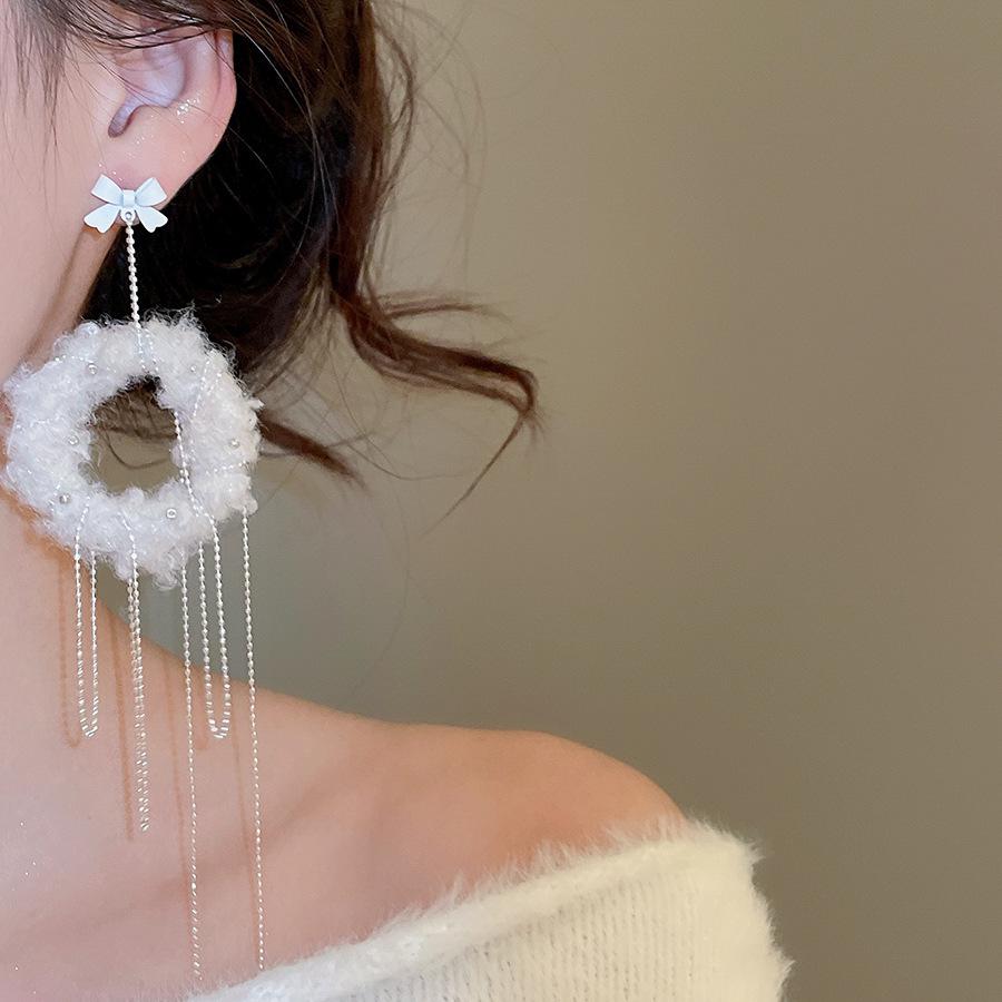 Silver Needle Fluffy Tassel Bow Earrings: Retro, Creative, High-End Winter Accessories for Women