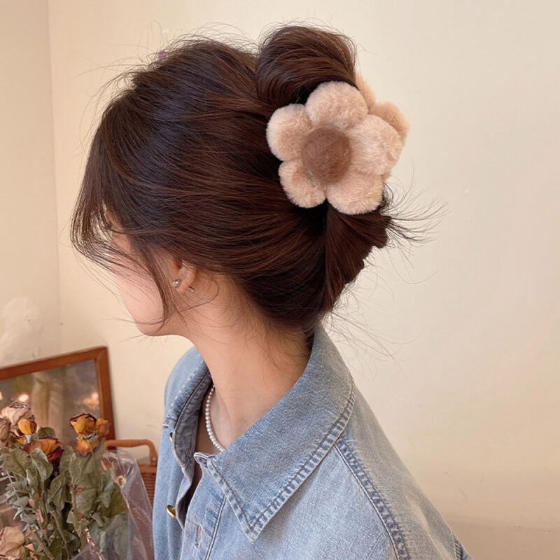 Luings Winter Mink Faux Fur Wool Updo Hair Clip pink