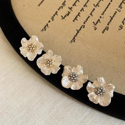 Textured Zircon Pearl Flower Stud Earrings - Elegant & Versatile Women's Fashion Accessory