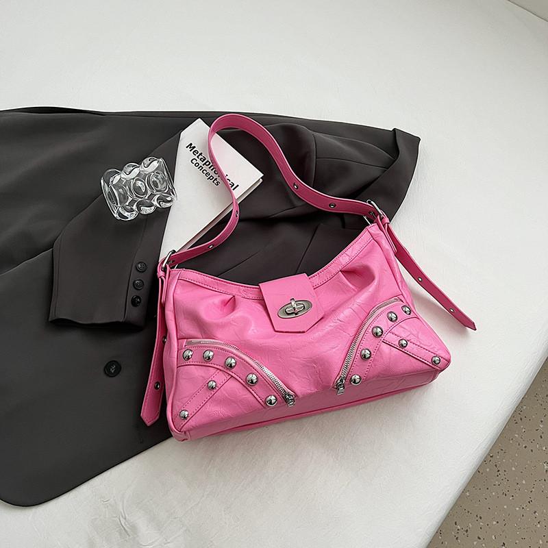 Ielgy Korean Version Retro Fashion Pleated Bag Rivets Commuter Shoulder Small Square Bag