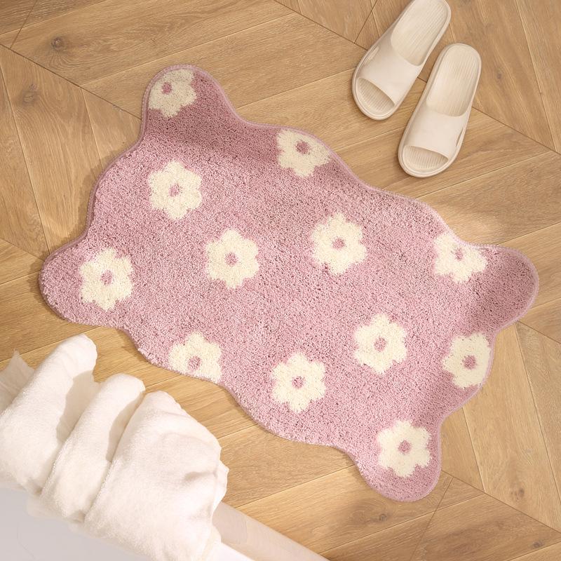 Plush Bedroom Carpet: Dirt-Resistant, Easy-Clean, Non-Slip, Water-Absorbing Floor Mat for Bedside or Bay Window.