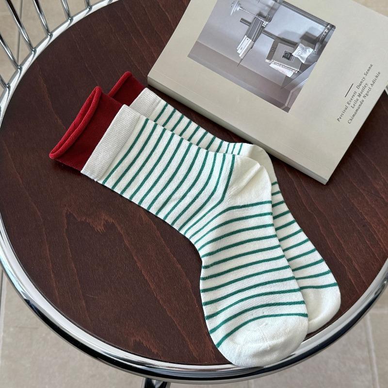 Women's Spring and Autumn Contrast Color Double Roquettes Roll Rim Striped Cotton Boneless Tube Pile Socks