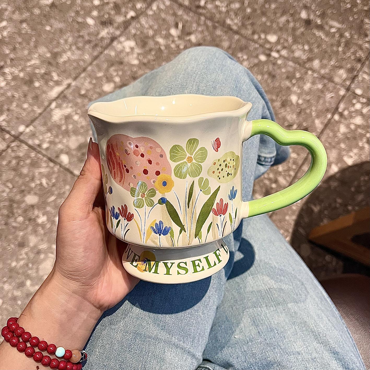 

High-end ceramic cups, niche design water cups, large-capacity coffee cups, mugs, and gifts for girls 401-500ml