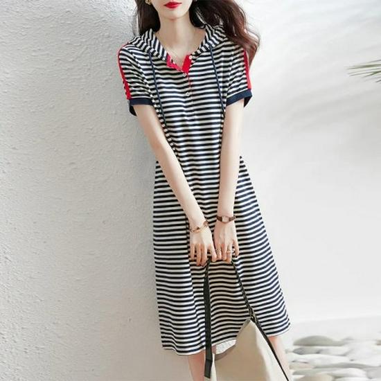 Women's Summer 2023 Elegant Striped Hooded Mid-Length Dress